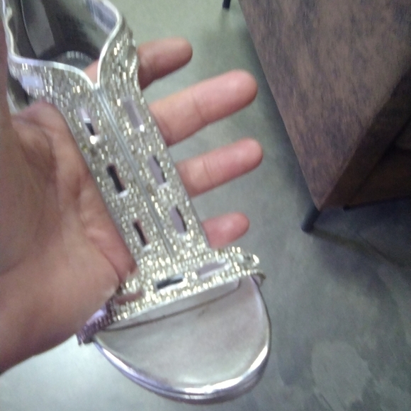 Women's Dolce by Mojo Moxy Silver Jeweled High High Heel Shoes Rhinstones Size 8 - Picture 6 of 10